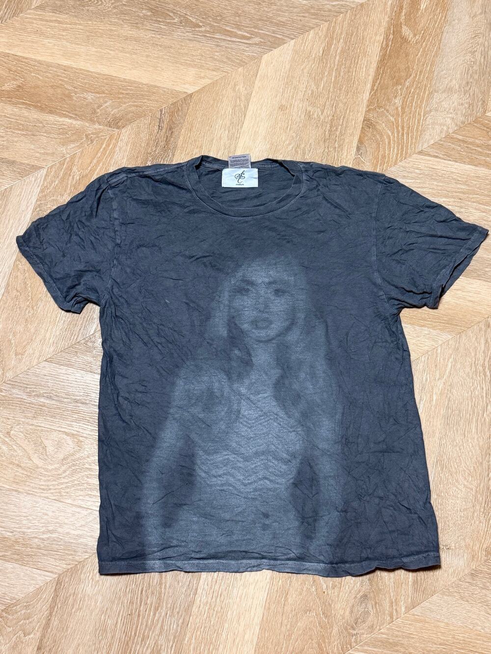 Sabrina Carpenter Emails I Can’t Send 2023 Tour Tee Medium